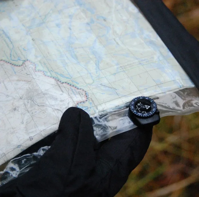Kompas Suunto Clipper L/B SH – element wyposażenia outdoorowego Kompas Suunto Clipper L/B SH – element wyposażenia outdoorowego