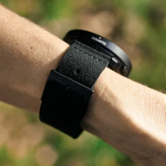 Pasek Suunto 22 mm Urban 5 z mikrofibry, All Black, rozmiar M