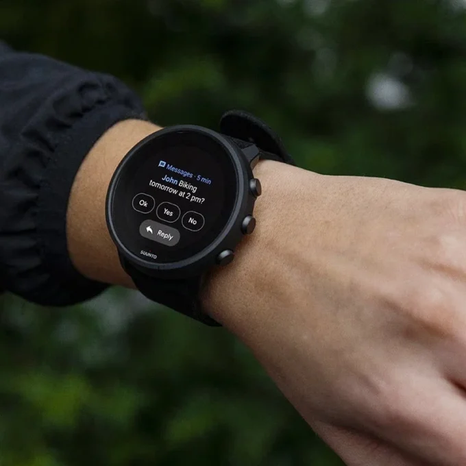 Suunto 7 matowy czarny tytan – smartwatch z wszechstronnymi funkcjami sportowymi