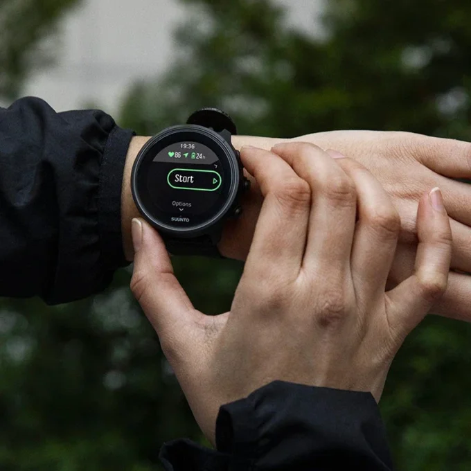 Suunto 9 Baro charcoal black titanium – wytrzymały zegarek GPS
