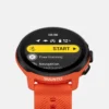 Suunto Run w kolorze koralowo-pomarańczowym z silikonowym paskiem Suunto Run w kolorze koralowo-pomarańczowym z silikonowym paskiem